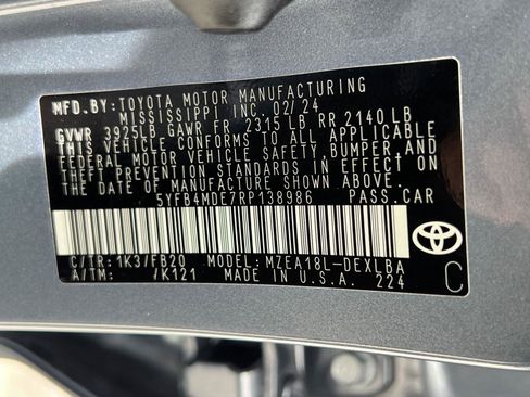 Used 2024 Toyota Corolla LE FWD image 31
