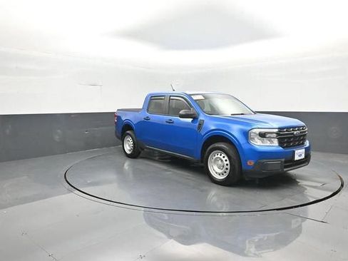 Certified 2022 Ford Maverick XL FWD image 2