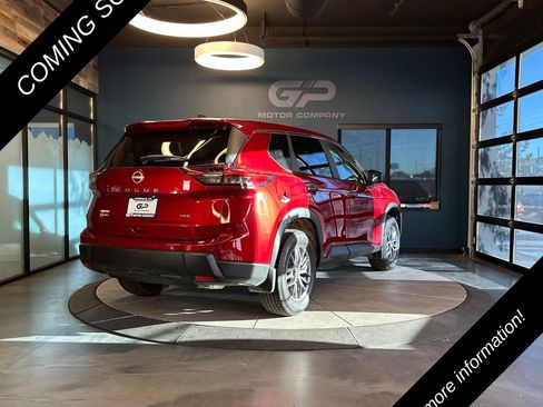 Used 2026 Nissan Rogue S AWD/4WD image 3