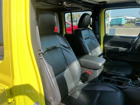 Used 2023 Jeep Wrangler Unlimited Rubicon 4xe w/ Steel Bumper Group AWD/4WD image 43