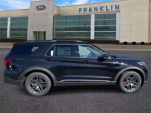 New 2026 Ford Explorer ST-Line w/ ST-Line Street Pack image 8