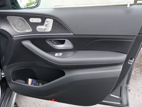 Certified 2025 Mercedes-Benz GLS 450 4MATIC image 13