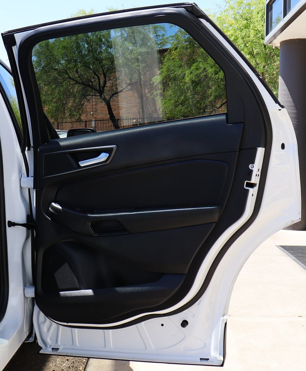 Used 2021 Ford Edge SE FWD image 26