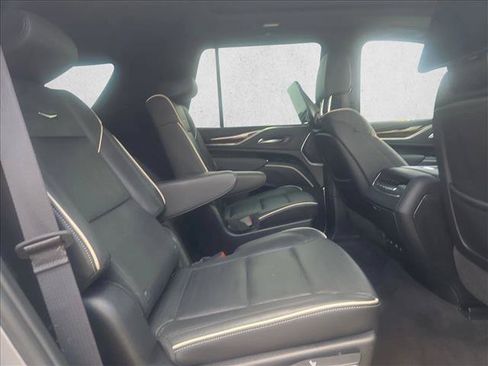 Used 2024 Cadillac Escalade Premium Luxury w/ Performance Package AWD/4WD image 20