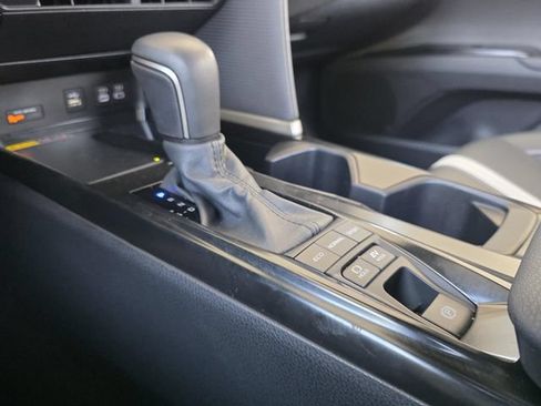Used 2025 Toyota Camry SE w/ Convenience Package FWD image 20