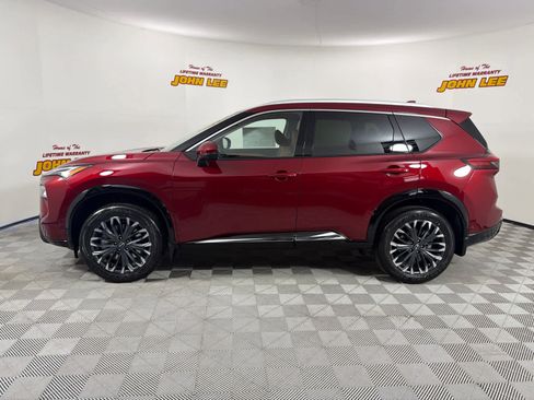 New 2026 Nissan Rogue Platinum w/ Tech Package image 2