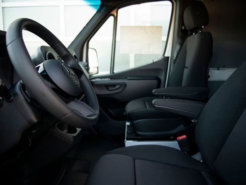 New 2026 Mercedes-Benz Sprinter 2500 image 13