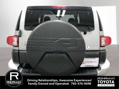 Used 2010 Toyota FJ Cruiser 4WD image 5