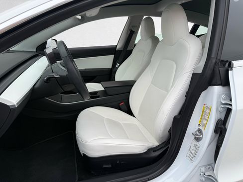 Used 2019 Tesla Model 3 Long Range image 3