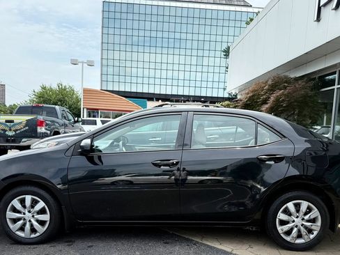 Used 2016 Toyota Corolla LE FWD image 4