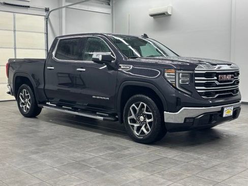 Used 2023 GMC Sierra 1500 SLT w/ SLT Premium Package AWD/4WD image 1