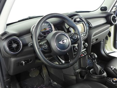 Used 2015 MINI Cooper 2-Door Hardtop image 25