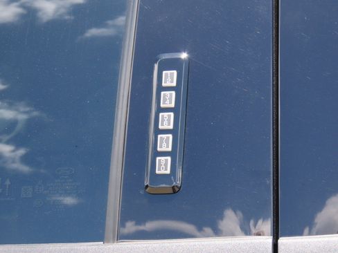 Used 2023 Ford F250 Lariat w/ Lariat Ultimate Package AWD/4WD image 19