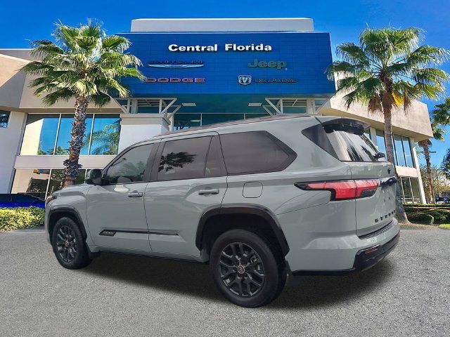 Used 2024 Toyota Sequoia Platinum AWD/4WD image 7