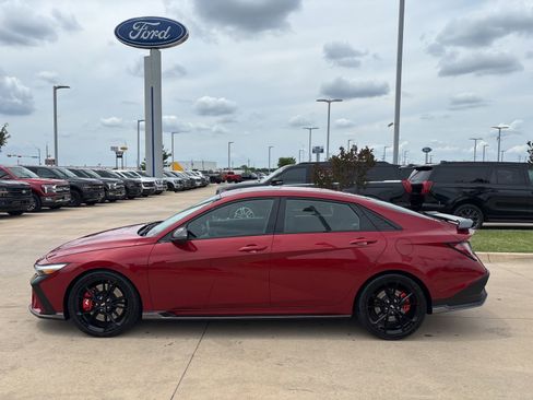 Used 2026 Hyundai Elantra N FWD image 2