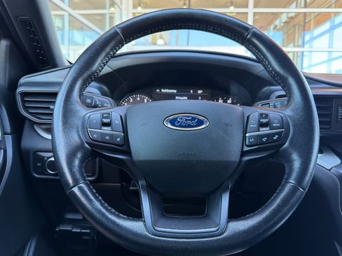 Used 2020 Ford Explorer XLT w/ Class III Trailer Tow Package AWD/4WD image 24