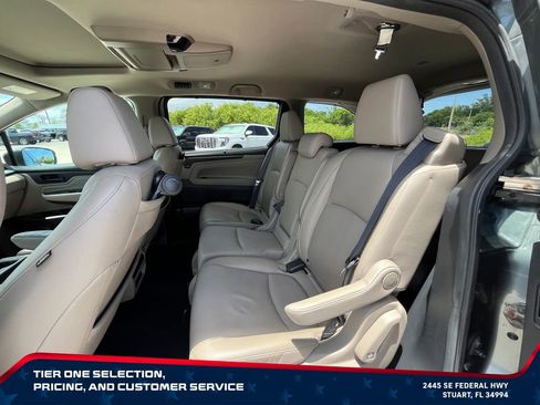 Used 2018 Honda Odyssey Touring image 12