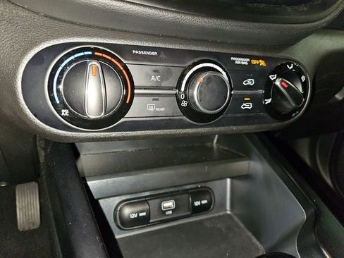 Used 2024 Kia Soul LX w/ Option Group 015 image 23