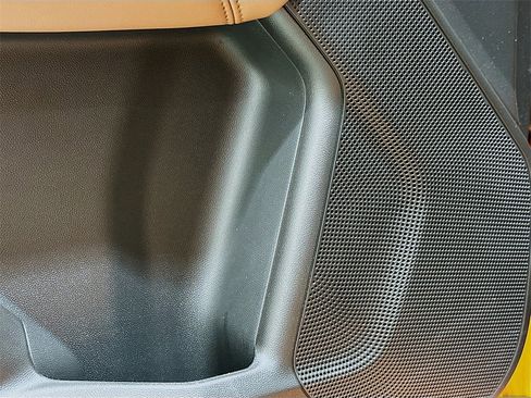 Used 2025 GMC Canyon AT4 image 19