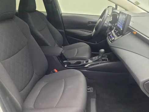 Used 2022 Toyota Corolla LE FWD image 21