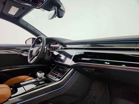 Used 2025 Audi S8 EXECUTIVE image 16