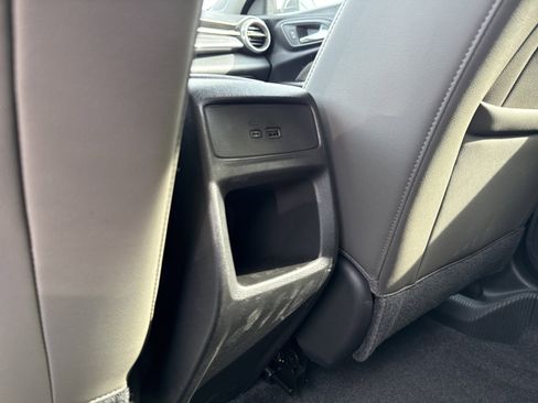 Used 2025 Chevrolet Trax ACTIV w/ Driver Confidence Package FWD image 21