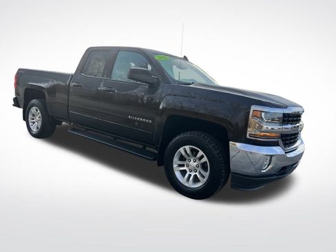 Used 2018 Chevrolet Silverado 1500 LT w/ All Star Edition image 20