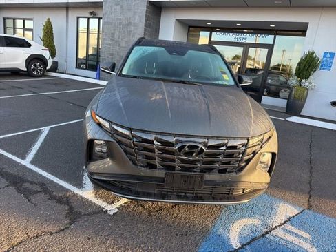 Used 2022 Hyundai Tucson Limited FWD image 2