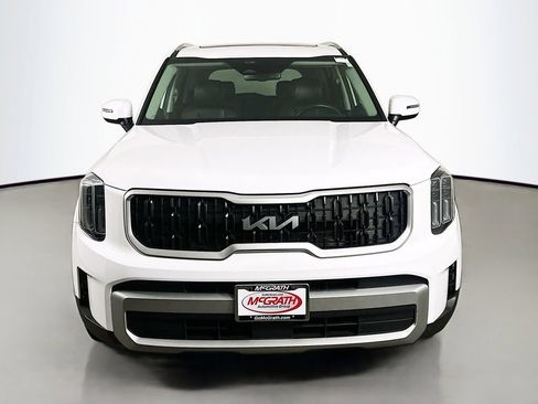 Certified 2023 Kia Telluride EX w/ EX Captain's Chair Package AWD/4WD image 20