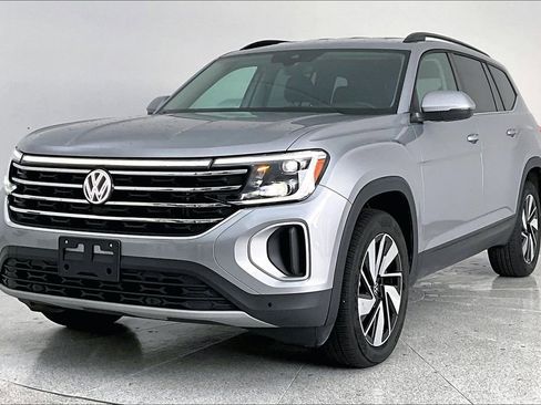 Used 2025 Volkswagen Atlas SE FWD image 5