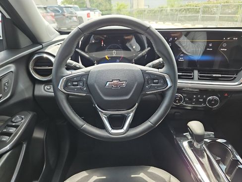 Used 2025 Chevrolet Trax ACTIV w/ Driver Confidence Package FWD image 13