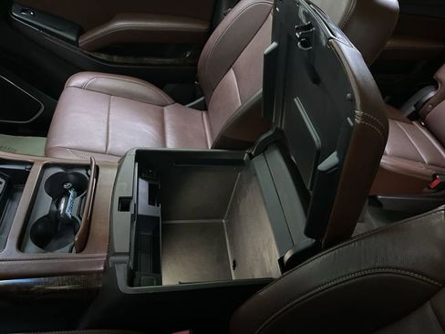 Used 2016 Chevrolet Suburban LTZ image 26