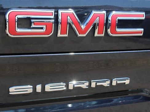 Used 2024 GMC Sierra 1500 SLT AWD/4WD image 7
