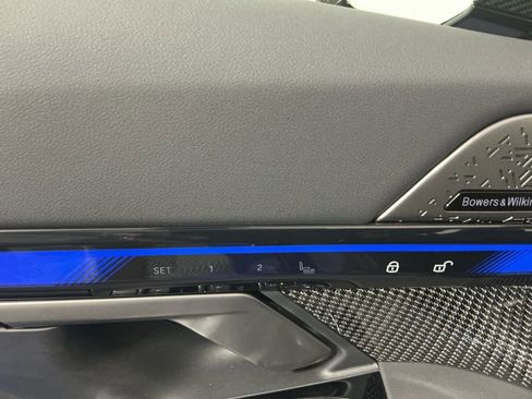 Certified 2026 BMW M5 w/ Carbon Package image 26