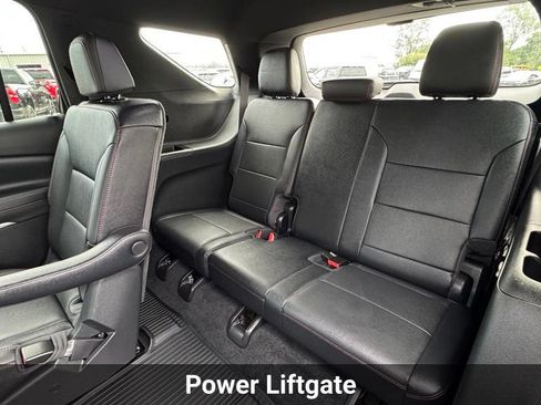 Certified 2024 Chevrolet Traverse Z71 w/ Enhanced Driving Package AWD/4WD image 7