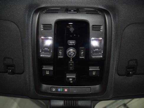 New 2026 Chevrolet Suburban Premier image 51