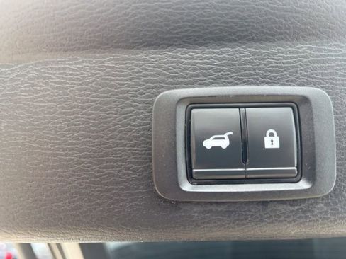 Used 2022 Mitsubishi Outlander SE image 10