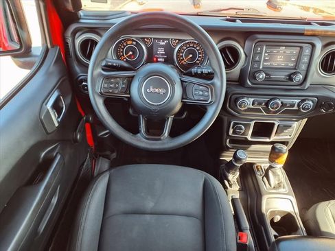 Used 2018 Jeep Wrangler Unlimited Sport image 11