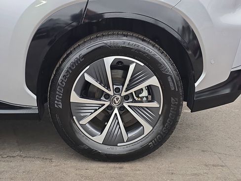 Used 2023 Lexus RZ 450e Premium w/ Technology Package image 34