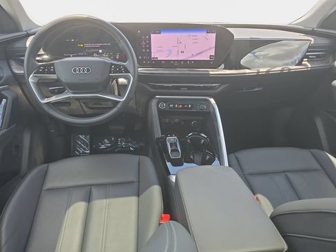 Certified 2025 Audi Q5 Premium Plus w/ Premium Plus AWD/4WD image 9