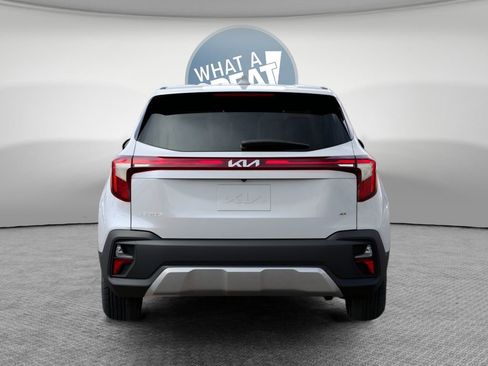 New 2026 Kia Seltos LX AWD/4WD image 13
