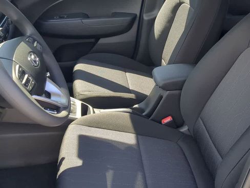 New 2026 Hyundai Venue SE FWD image 17