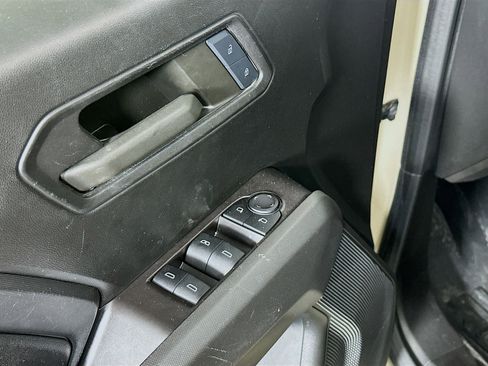 Used 2024 Chevrolet Colorado Trail Boss w/ Technology Package AWD/4WD image 15