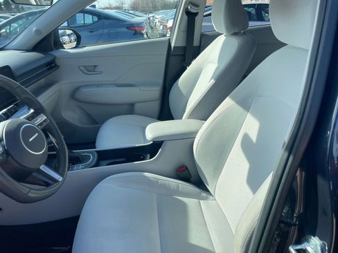 Used 2025 Hyundai Kona SEL image 27