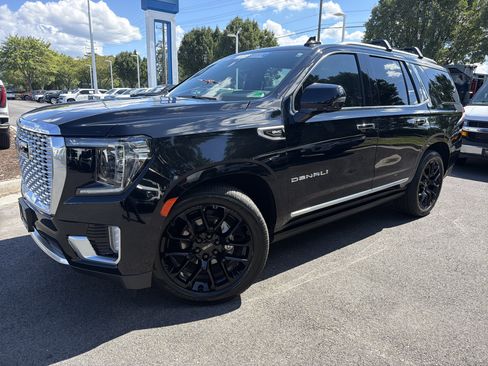 Used 2023 GMC Yukon Denali AWD/4WD image 5