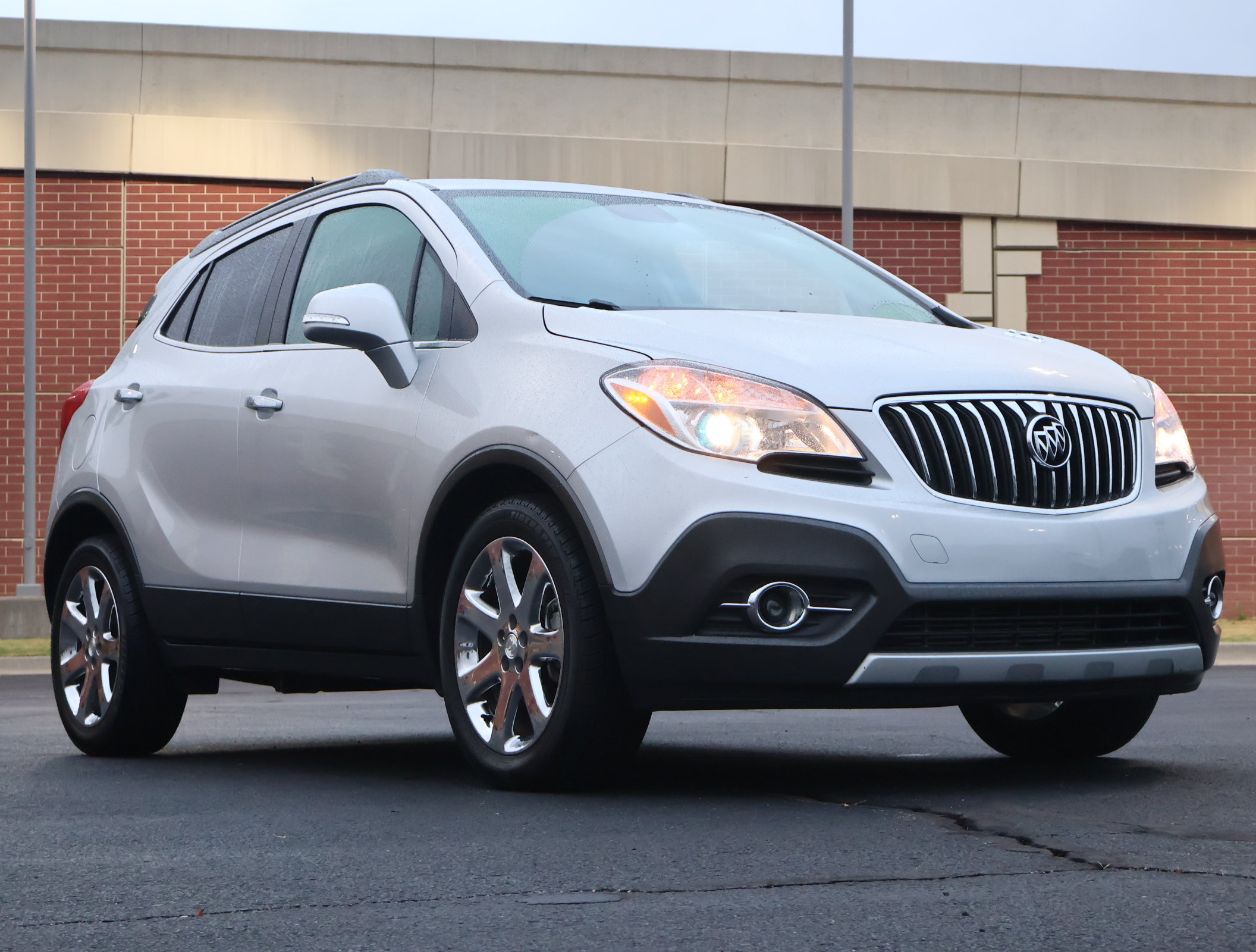 Used 2016 Buick Encore Leather w/ Experience Buick Package FWD image 1