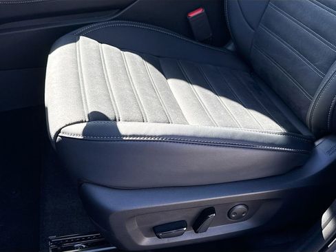 New 2026 Mitsubishi Outlander SE image 20