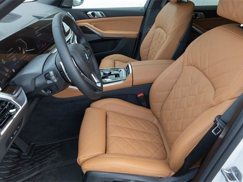 New 2026 BMW X5 xDrive50e w/ Climate Comfort Package image 15