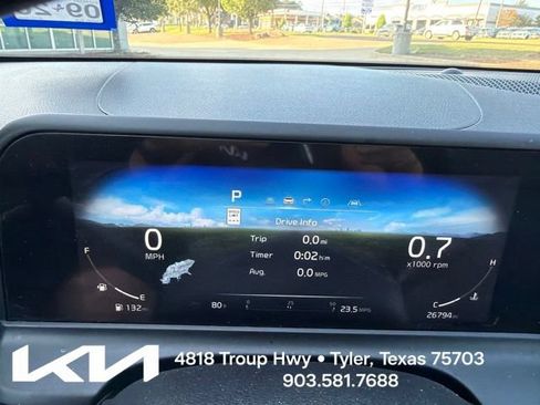 Certified 2024 Kia Seltos SX w/ SX Sunroof Package AWD/4WD image 17