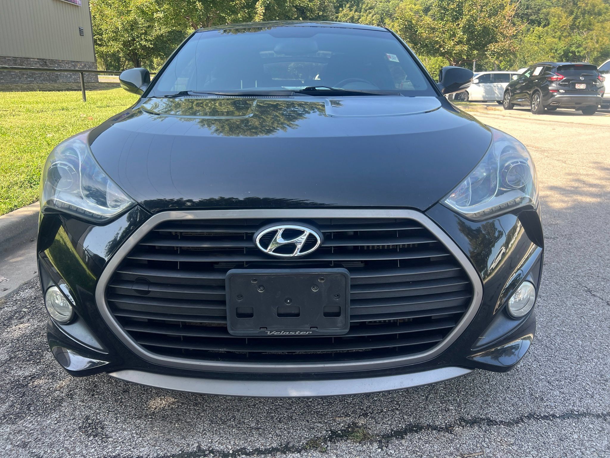 Used 2016 Hyundai Veloster Turbo FWD image 2